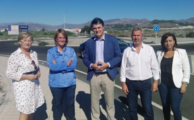 El PP asegura que el bloqueo de Sánchez para formar gobierno está impidiendo la creación de empleo. Desde el Partido Popular “vamos a pelear con uñas y dientes por la puesta en marcha de este polígono, así como para generar confianza en los inversores”. Rojas se ha ofrecido como diputado nacional para trabajar codo con codo con todas las instituciones y organizaciones empresariales que sea necesario para que el PUE1 sea una realidad muy pronto.