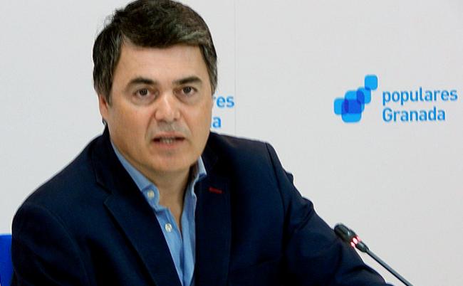 La nueva Ley de Autónomos favorece la conciliación de la vida familiar y laboral En la normativa destacan grandes avances respecto a la bonificación 100% de la cotización a la Seguridad Social para trabajadores autónomos durante descanso por maternidad, paternidad, adopción etc. Se aumenta hasta 12 años (antes 7) la edad de menores a cargo que da derecho al reconocimiento de la bonificación por conciliación y se recoge la Exención del 100% de la cuota de autónomos durante 12 meses por cuidado de menores o dependientes.