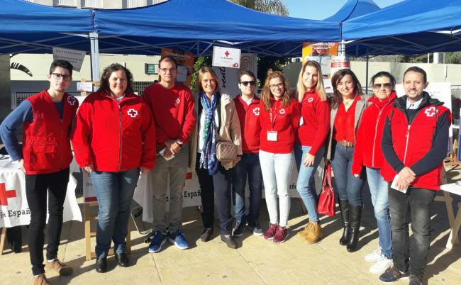 El PP destaca la labor del tejido asociativo de Motril. El partido Popular muestra su apoyo firme y decidido a todas las asociaciones que conforman el tejido asociativo de nuestra ciudad y ha destacado la labor y el trabajo de sus voluntarios.