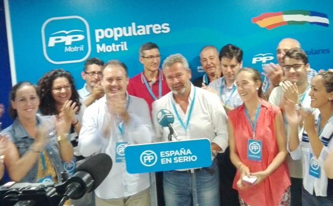 Los populares han dejado claro que “las urnas han hablado y han dado un amplio número de votos al Partido Popular con respecto a las elecciones generales de diciembre de 2015. Concretamente el 33,83% de los motrileños han depositado su confianza en el Partido Popular alcanzando un total de 9.429 votos, casi un 4% más que en las generales del 20 de diciembre”. 