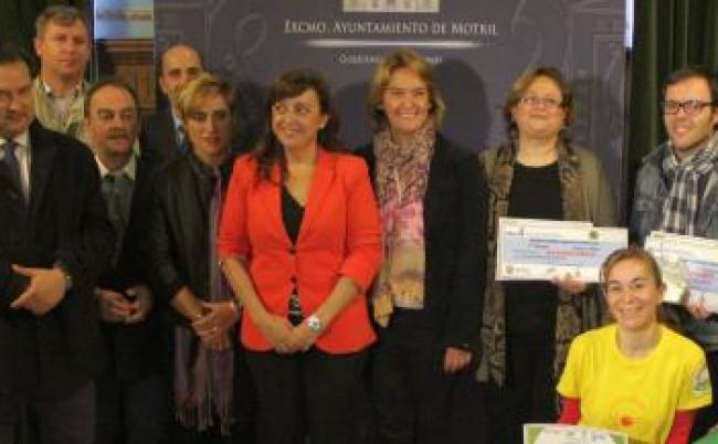 El Partido Popular de Motril ha agradecido a todas las asociaciones y colectivos que trabajan a diario por la protección de nuestros niños y por garantizar su calidad de vida, son muchos colectivos que trabajan con nuestros niños y hoy más que nunca tenemos que mostrar nuestro agradecimiento por su trabajo diario en mejorar la sociedad y nuestro futuro. Los populares han incidido en la importancia en trabajar desde todas las administraciones para garantizar una protección eficaz de nuestra infancia “ya que trabajar en mejorar la calidad de vida de nuestros menores es prevenir y apostar por una sociedad futura más igualitaria”.