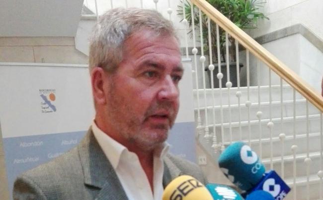García Fuentes “Los municipios comprendidos entre Gualchos-Castell y Albuñol, ambos incluidos, tienen serios problemas de suministro y necesitan tener garantizadas sus necesidades de consumo”.