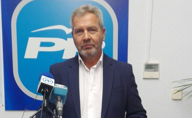 García Fuentes: “La medida afectará a 2.500 edificaciones que están fuera de ordenación, pero que son susceptibles de regularizarse”.