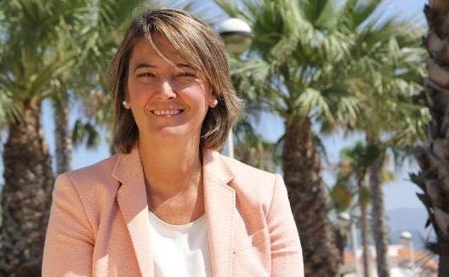“La incapacidad de Almón está convirtiendo la ansiada Estación de Autobuses en la “estación del olvido del actual gobierno, que tras tantos retrasos están privando a nuestra ciudad de un servicio esencial y absolutamente necesario”. “Hasta en cinco ocasiones han anunciado que estaría en funcionamiento la Estación de Autobuses sin que hasta la fecha haya certeza de su puesta en marcha”.