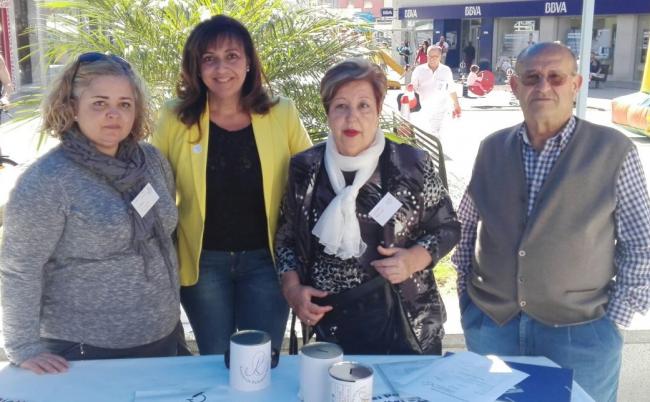 El PP se suma al Día Mundial del Parkinson, este año bajo el lema “Empeñados por el Parkinson” Cada 11 de abril se conmemora el Día Mundial del Parkinson. La asociación “Parkinson Motril” ha instalado varias mesas informativas en distintos puntos de la ciudad. En la costa de Granada, según datos de la propia asociación se estima que hay más de 200 afectados.