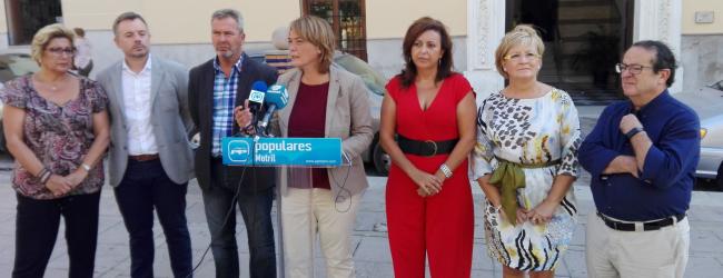 La Sra. Almón es una alcaldesa fiel al aparato socialista y no fiel a los intereses generales de los motrileños y motrileñas. Una alcaldesa que ha cambiado la reivindicación por la sumisión.